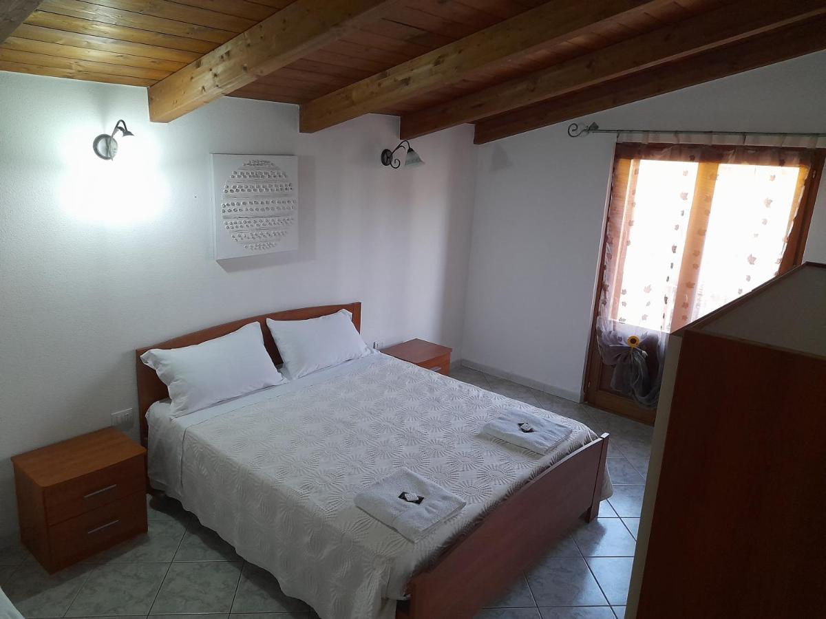 B&B Da Marianna Samugheo Buitenkant foto